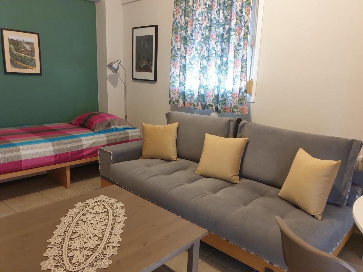 Comfortable Apartment In The Center Of Volos Very Close To The Port Exterior foto