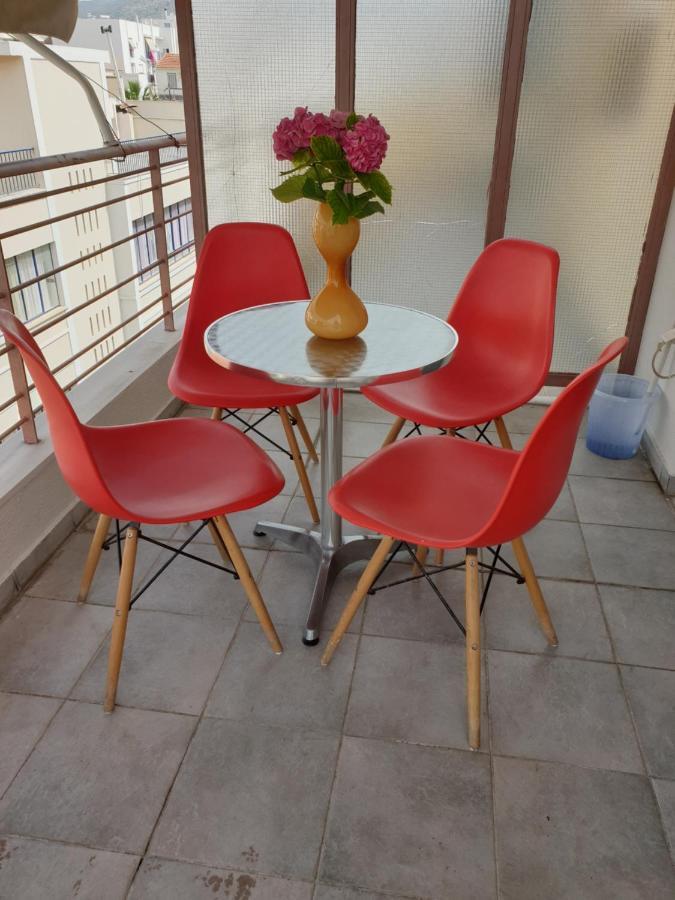 Comfortable Apartment In The Center Of Volos Very Close To The Port Exterior foto