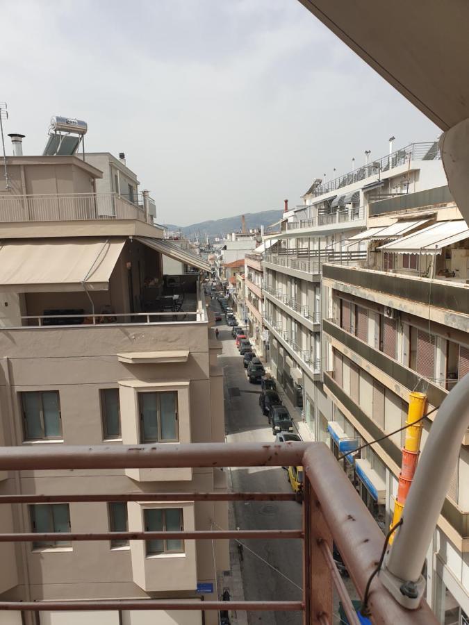 Comfortable Apartment In The Center Of Volos Very Close To The Port Exterior foto