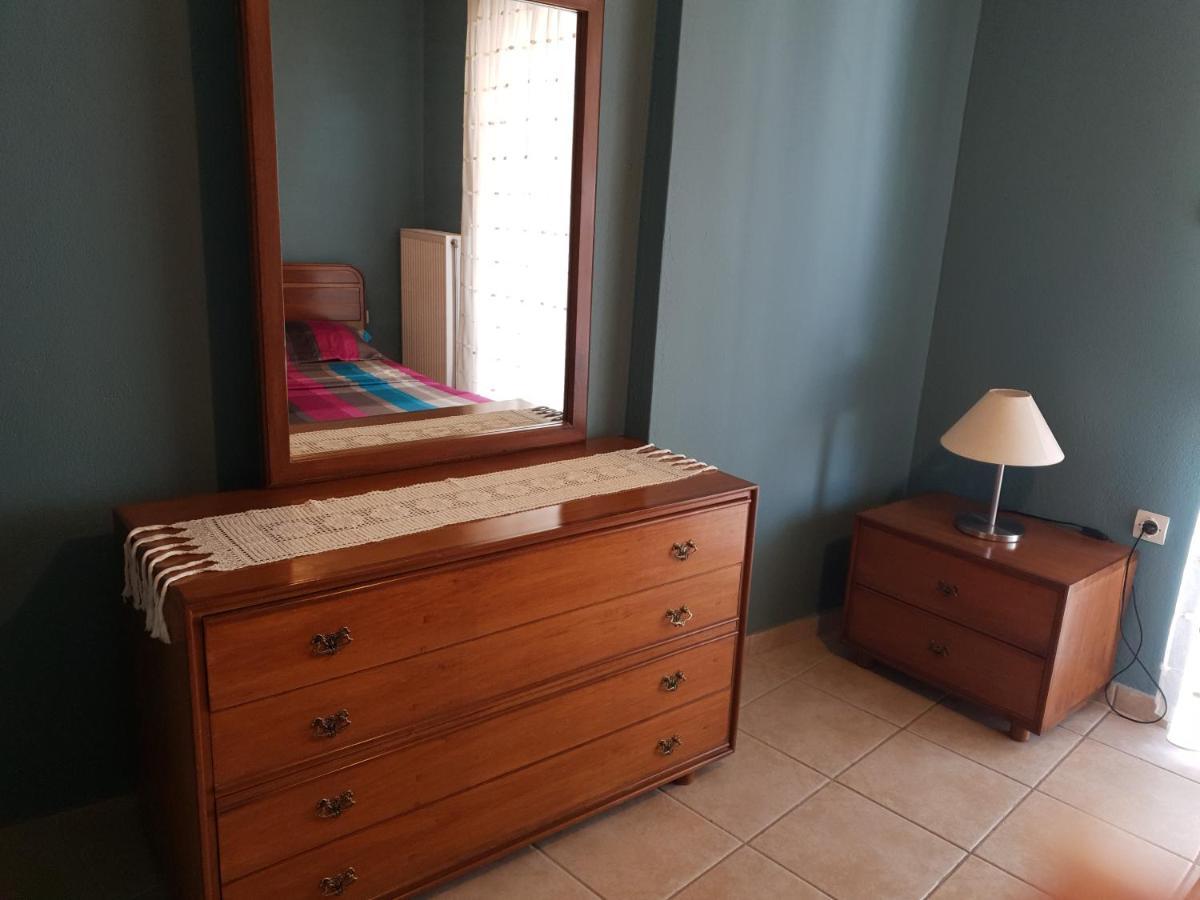 Comfortable Apartment In The Center Of Volos Very Close To The Port Exterior foto